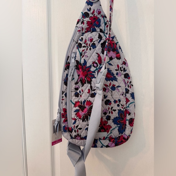 VERA BRADLEY SLING BACKPACK VINEYARD FLORAL. WATERPROOF QUILTED. 2 FRONT POCKETS - Picture 11 of 14
